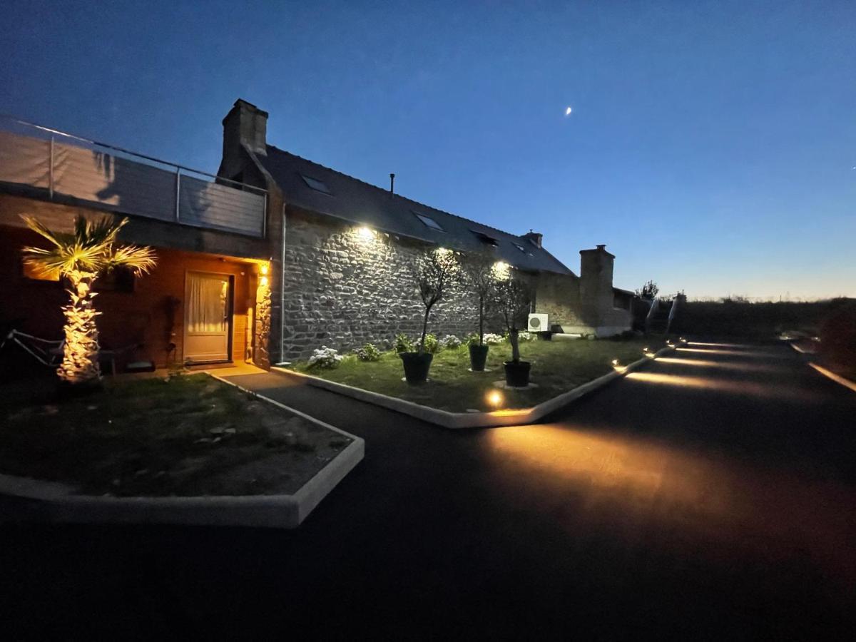 Gites D Izel2 Entre Terre Et Mer Pres D'Un Golf Ploemel Exterior photo