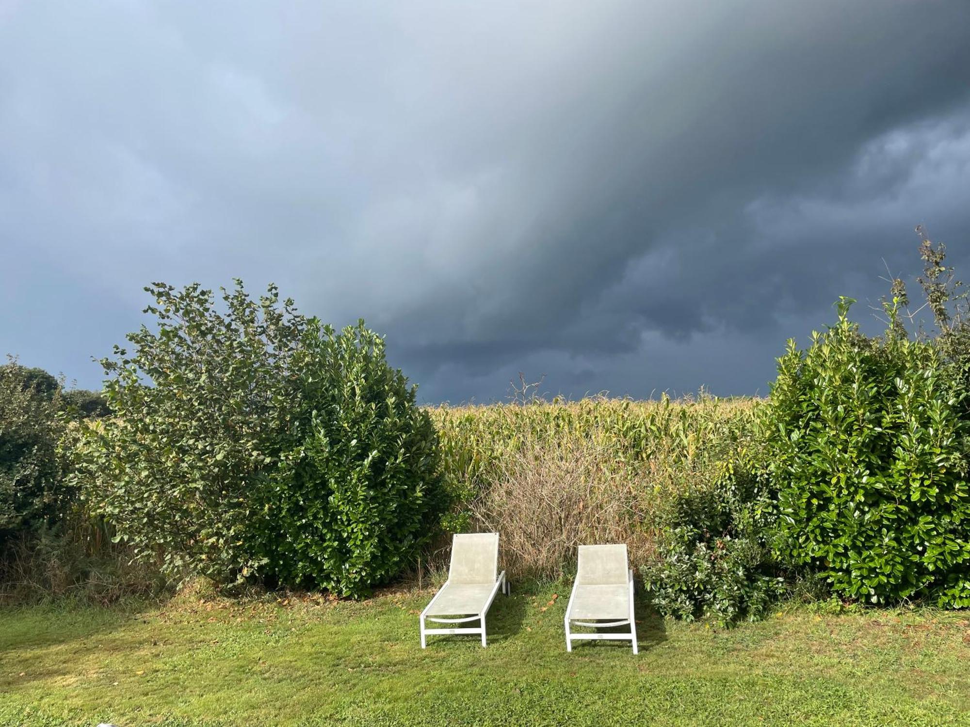Gites D Izel2 Entre Terre Et Mer Pres D'Un Golf Ploemel Exterior photo